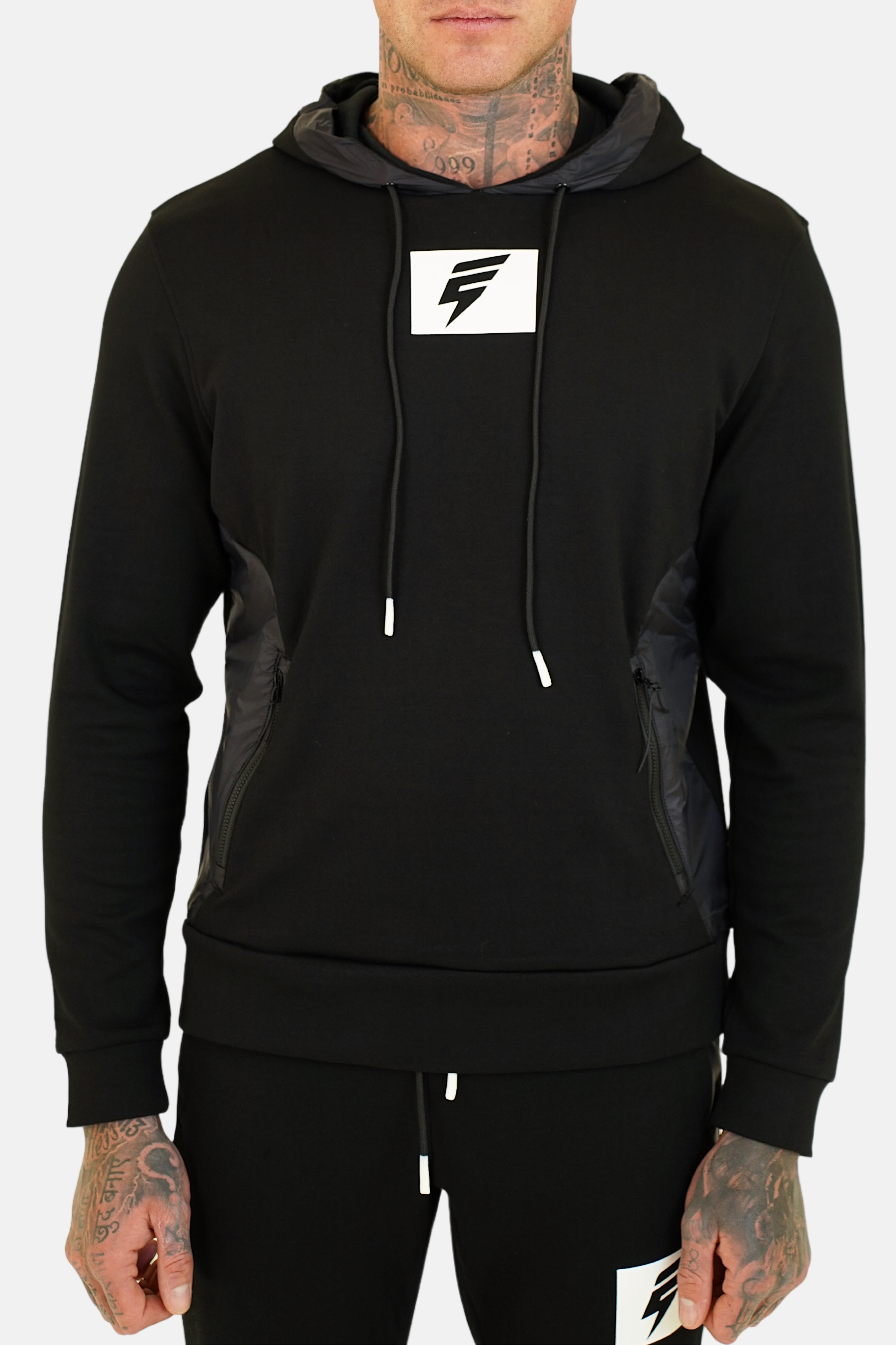 TECH HOODIE - BLACK/WHITE