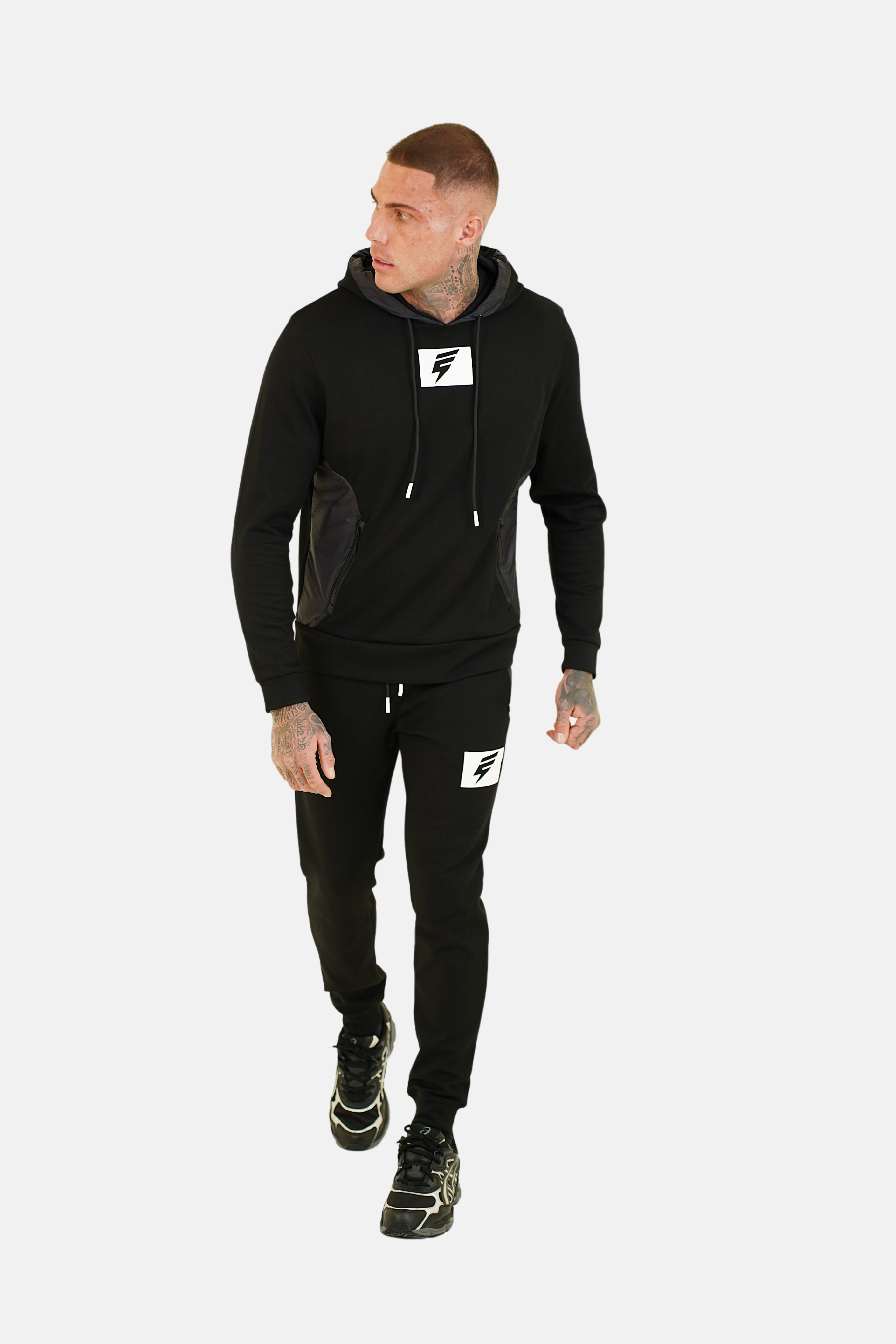 TECH HOODIE - BLACK/WHITE