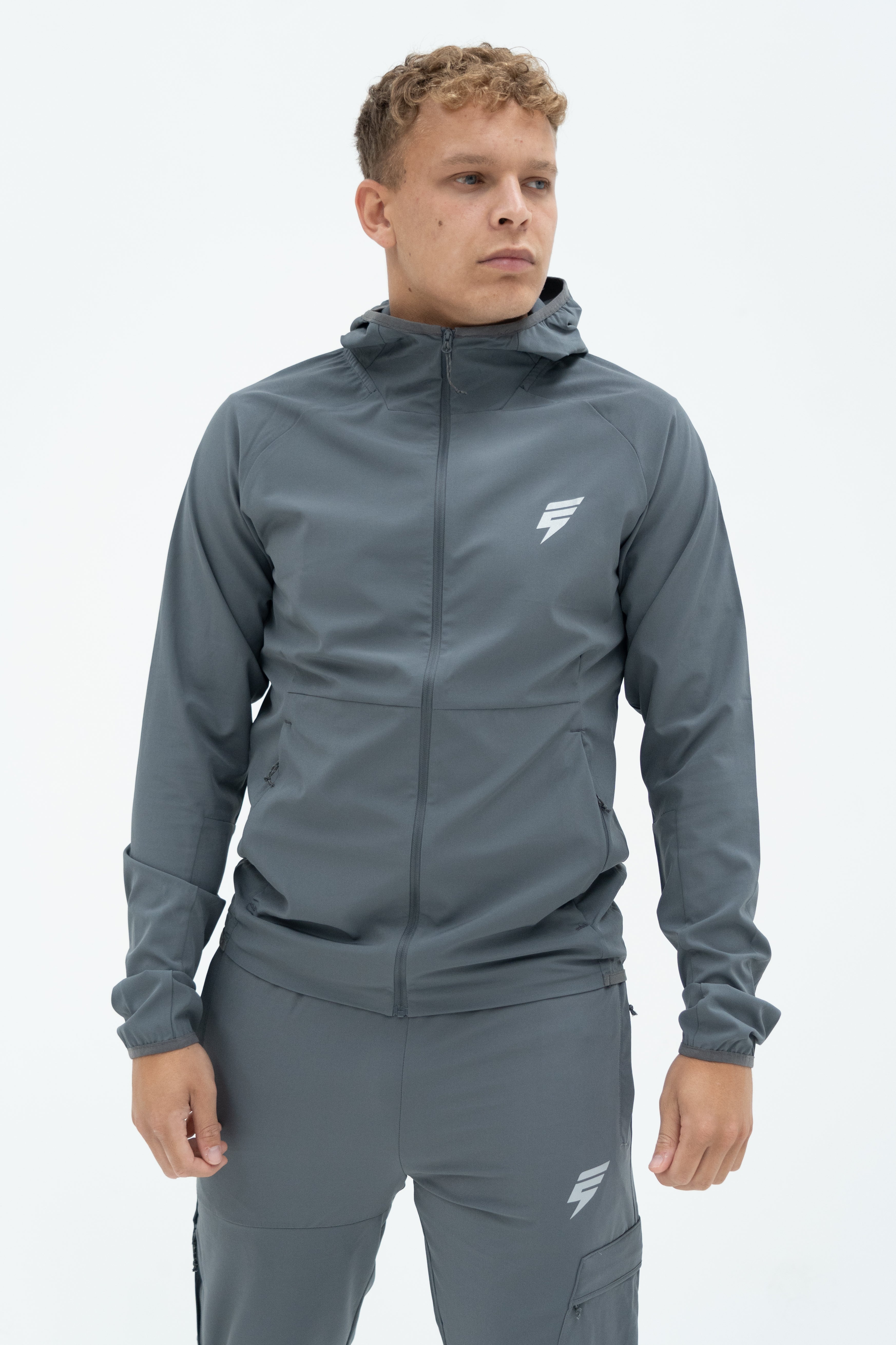 CORE JACKET - GREY