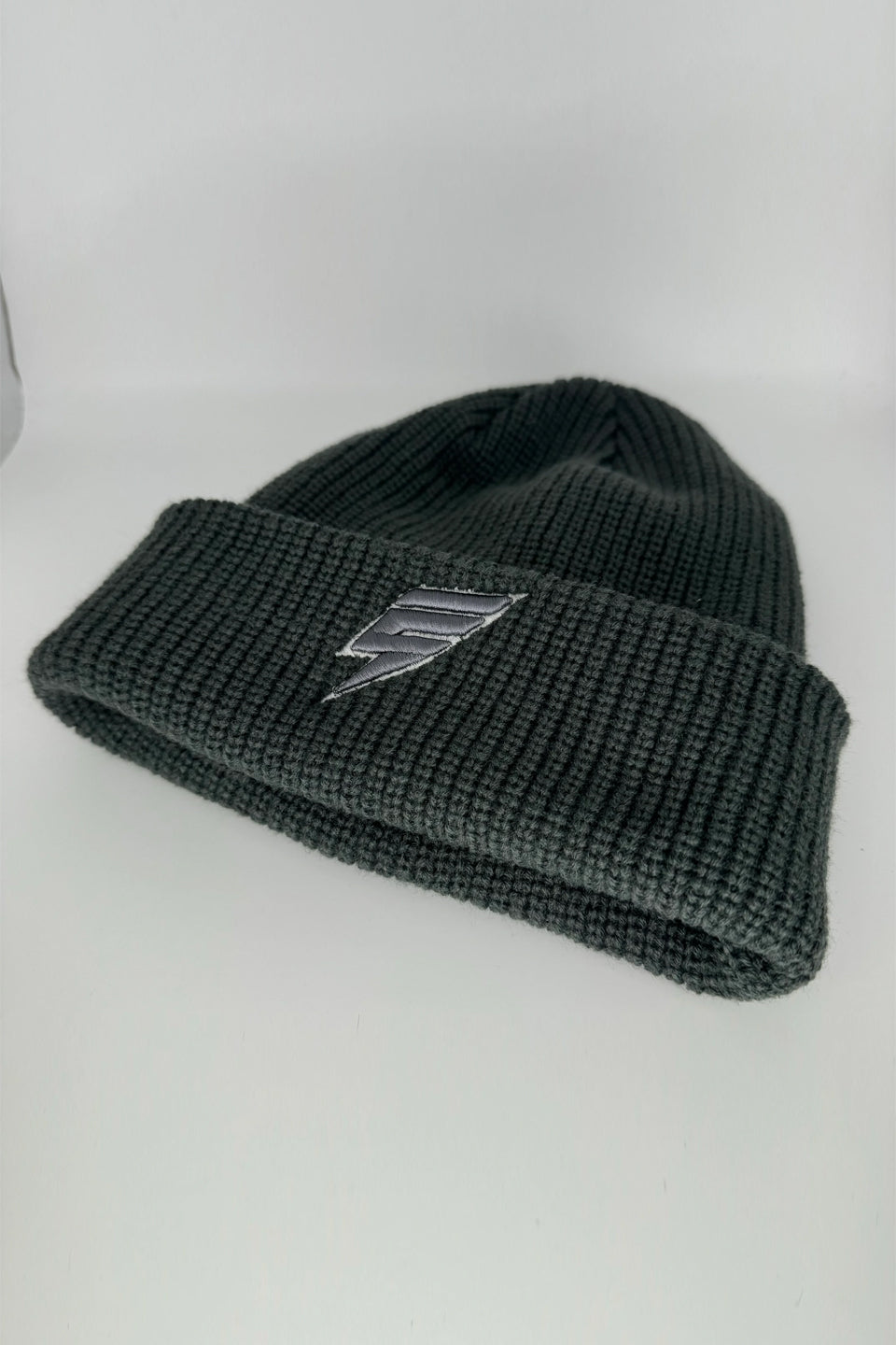 ELUDE Beanie - Coal