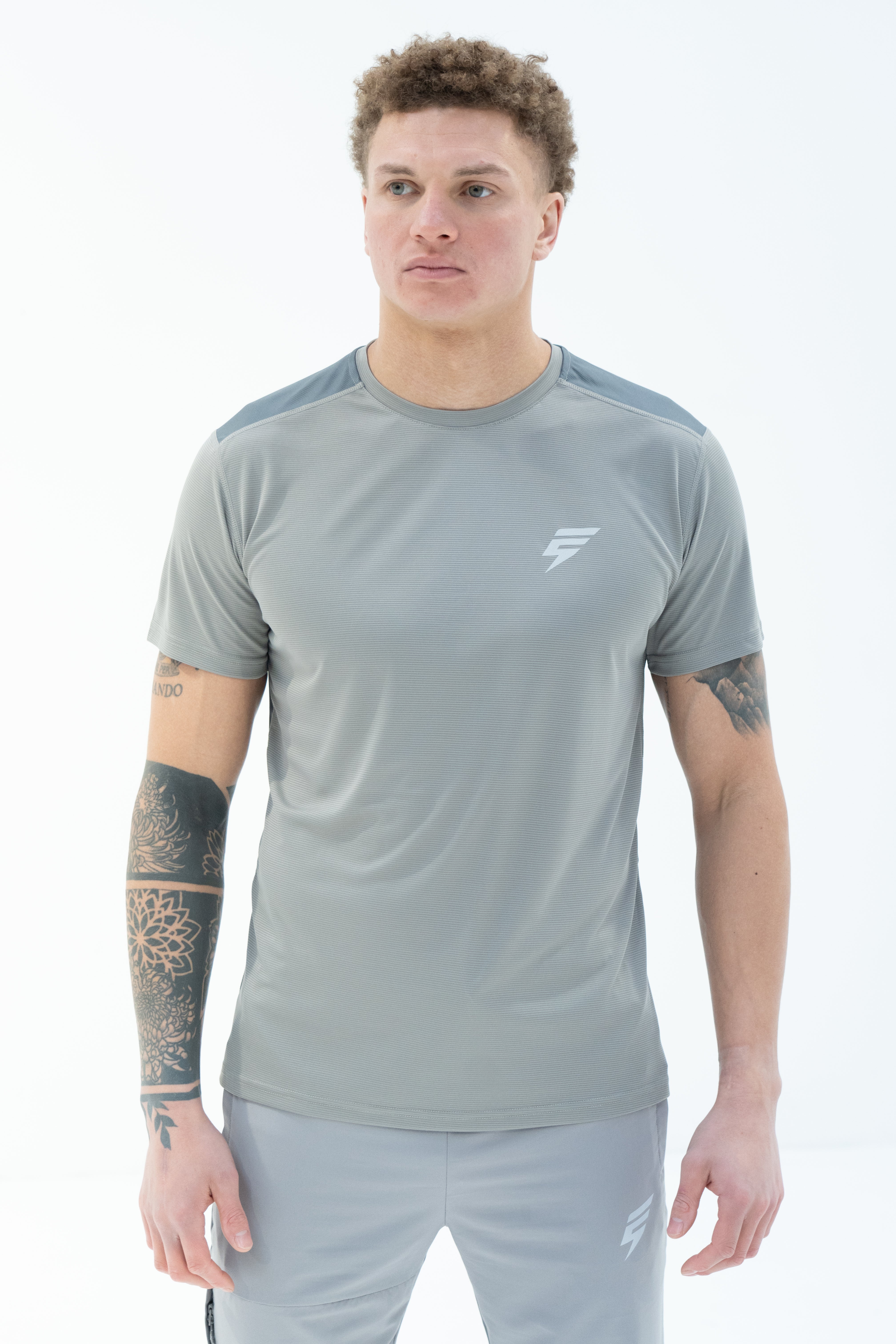 CORE TEE - LIGHT GREY/GREY