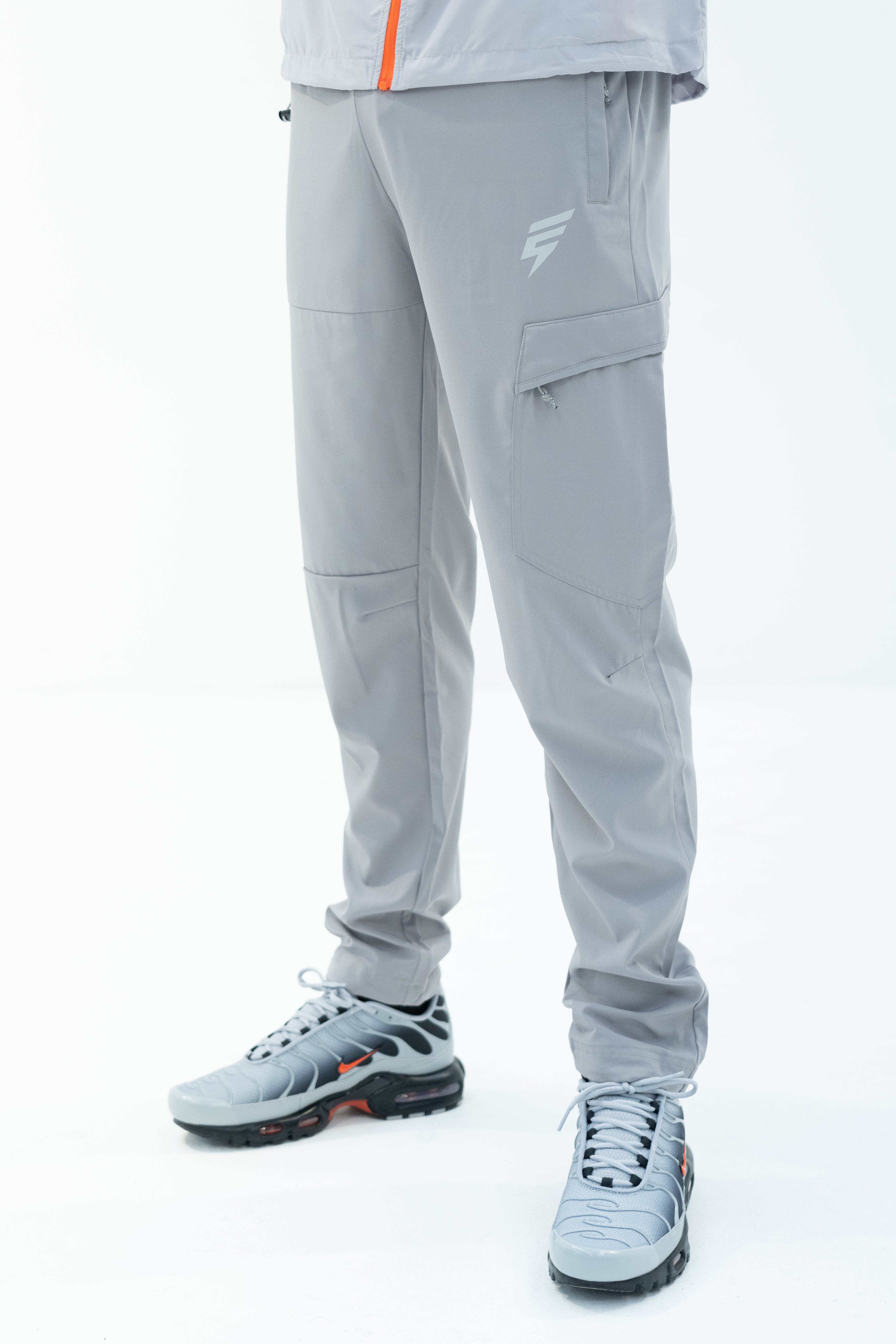 VENT WINDBREAKER SET - LIGHT GREY/BLACK/ORANGE