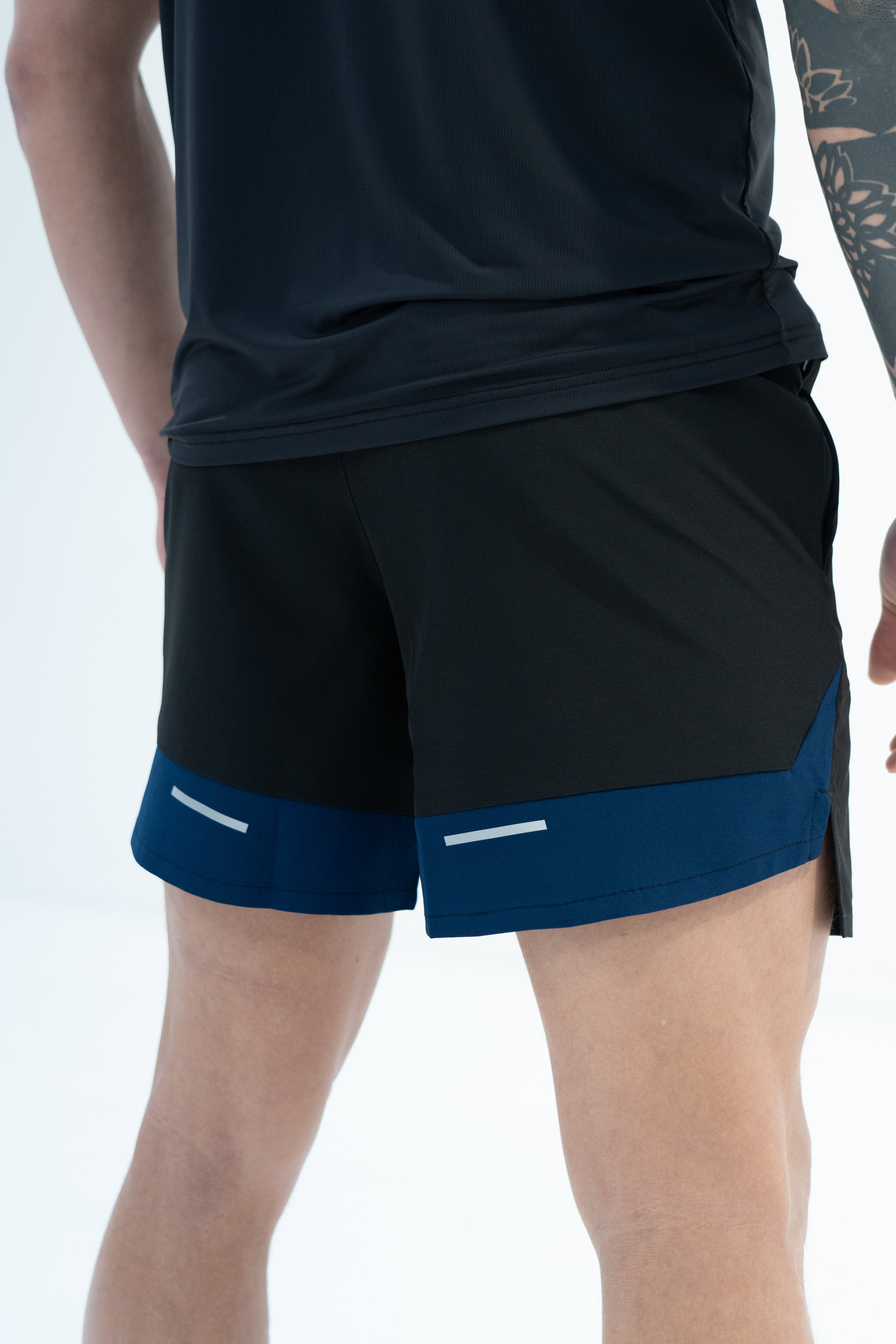 SPLIT SHORTS - BLACK/NAVY