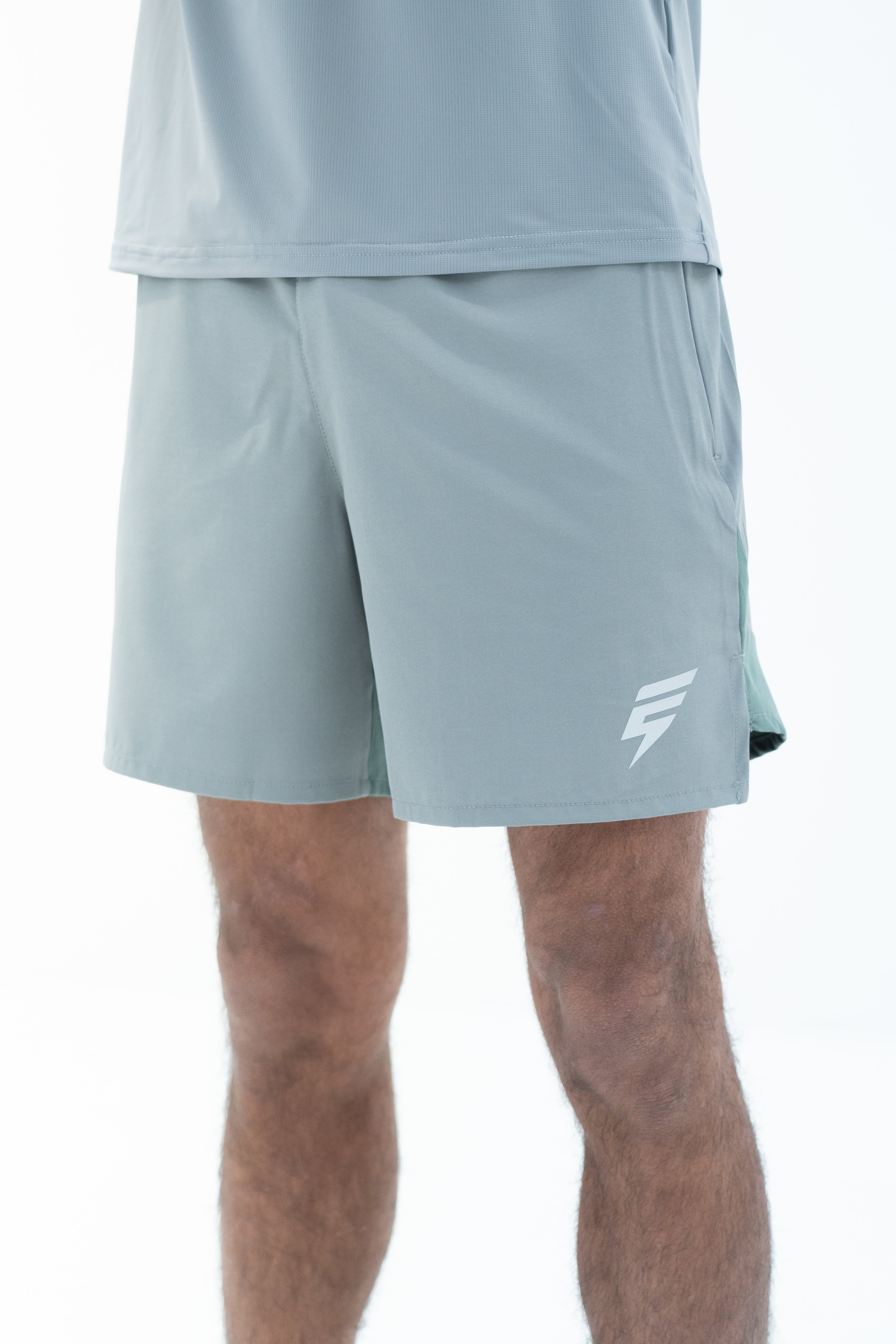 SPLIT SHORTS - LIGHT GREY/SAGE GREEN