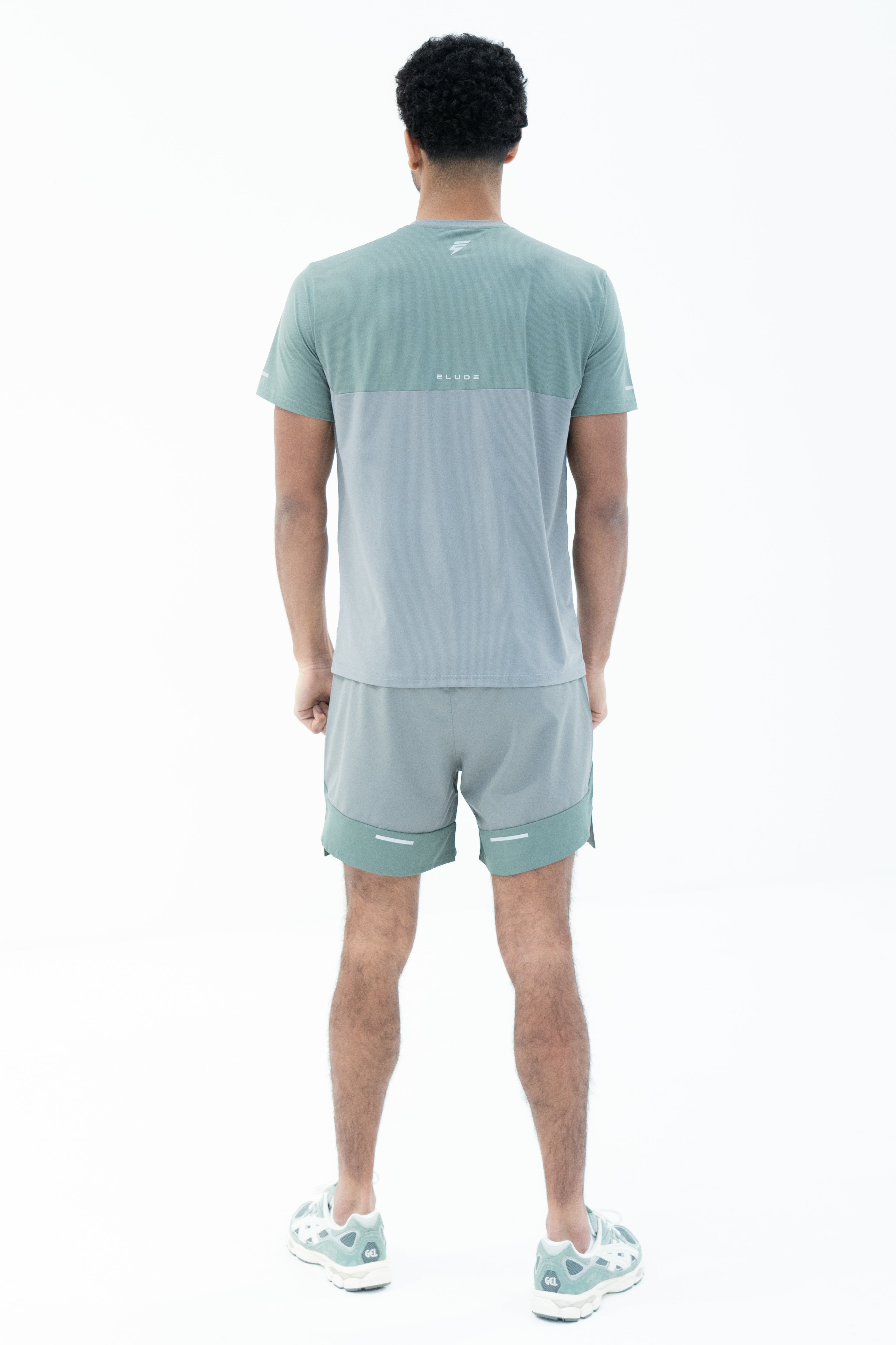 SPLIT SHORTS - LIGHT GREY/SAGE GREEN