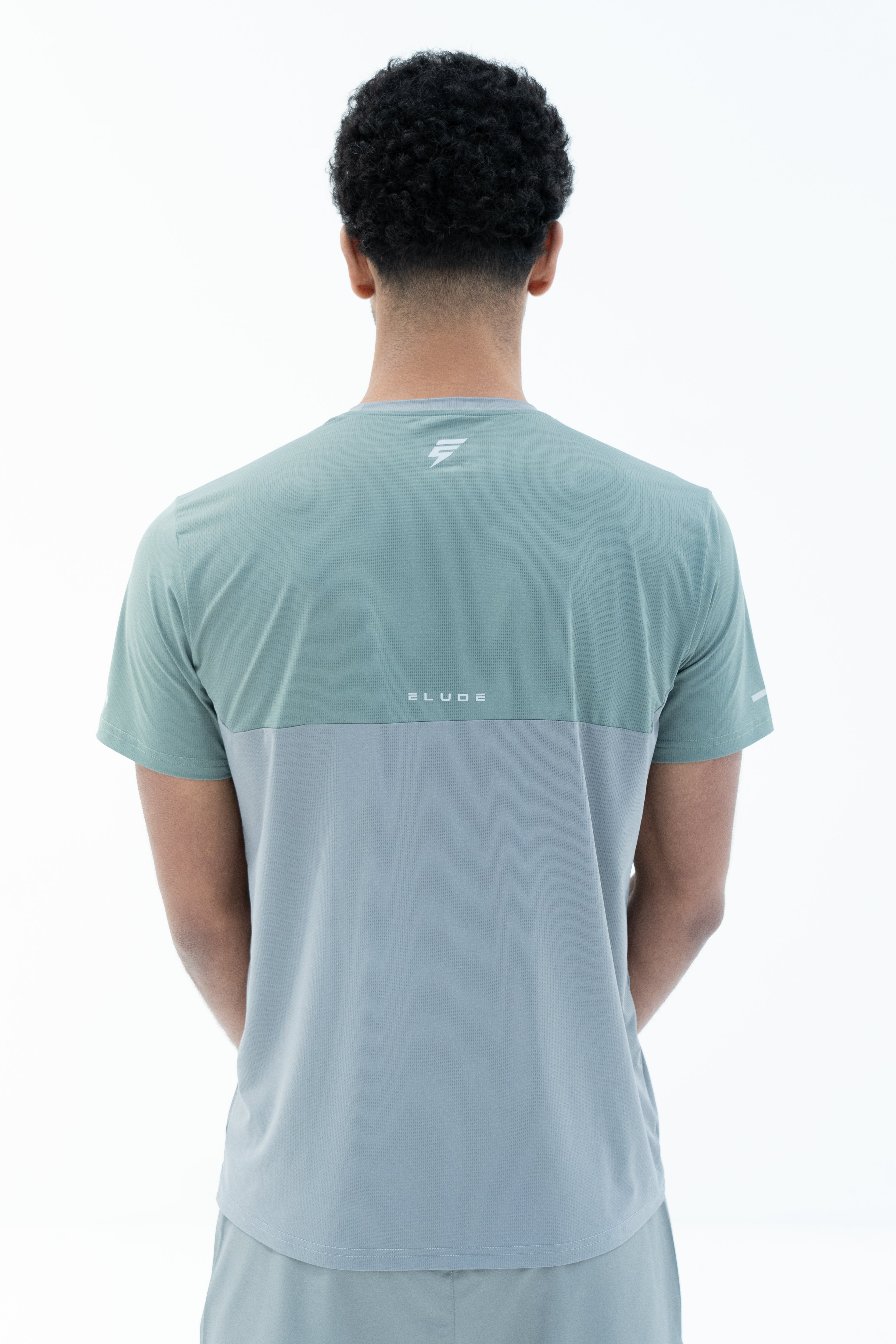 SPLIT TEE - LIGHT GREY/SAGE GREEN