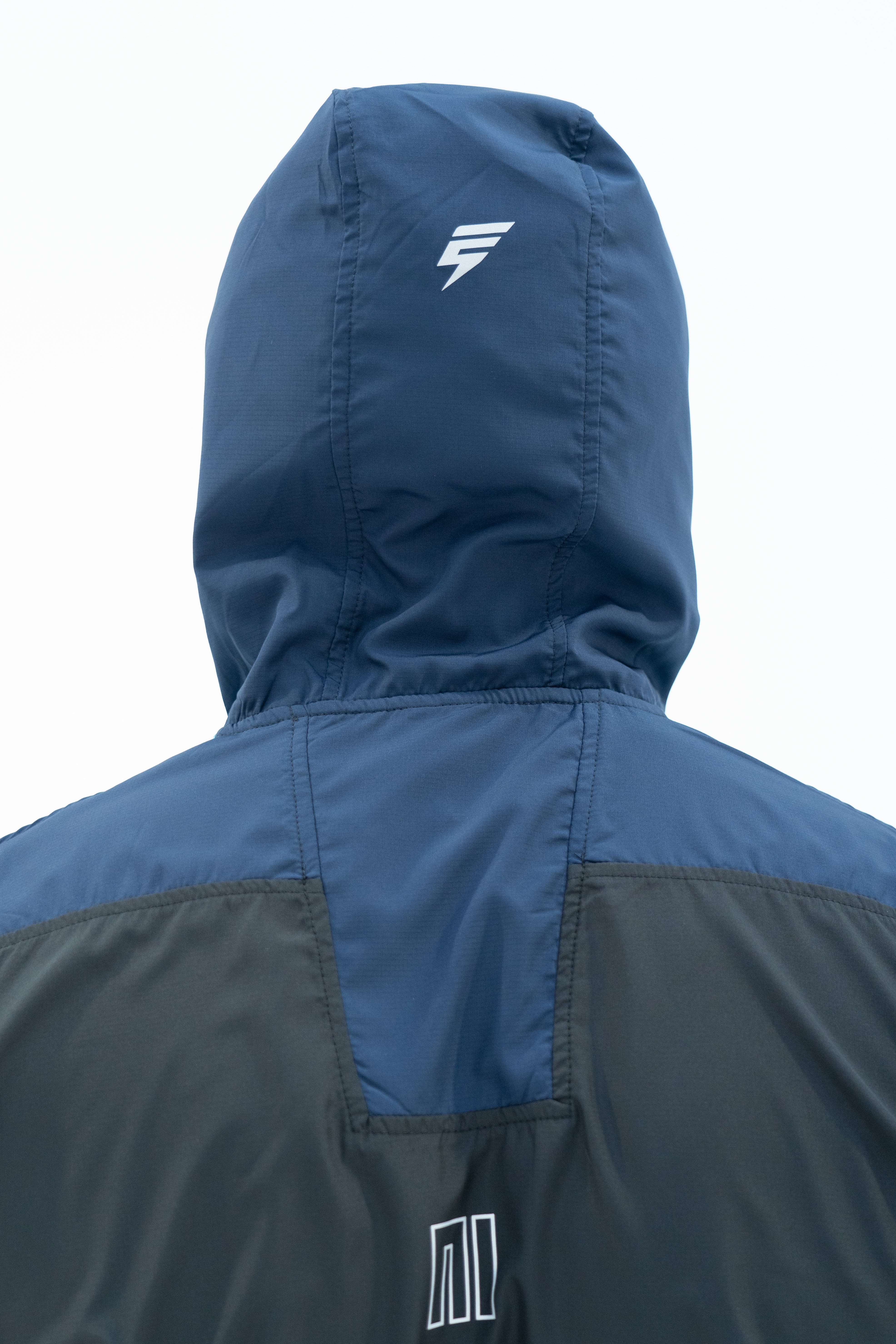 VENT WINDBREAKER JACKET - BLACK/BLUE/NAVY