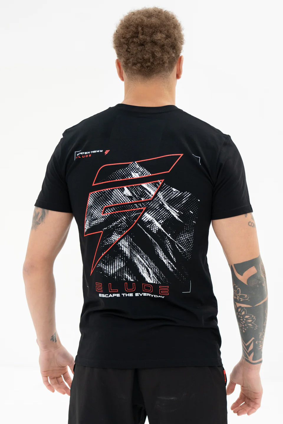 MTN TEE - BLACK/RED