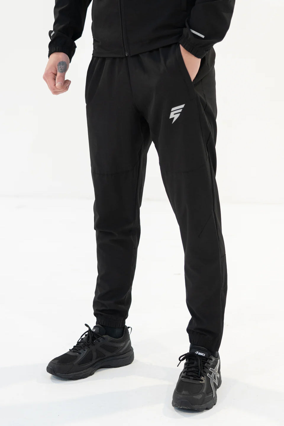 TRACK PANTS - BLACK